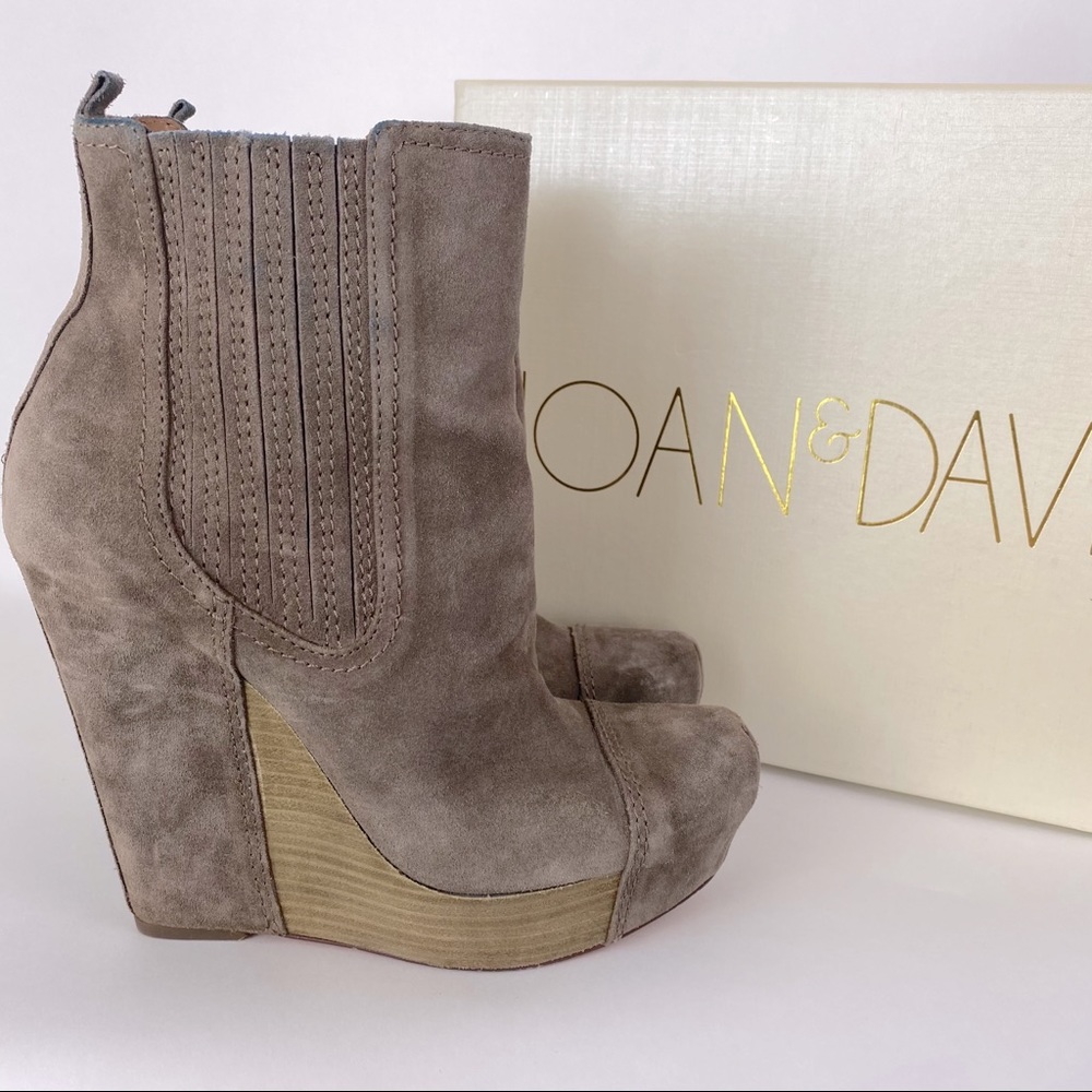Joan & David Dayvonna Suede Heeled Bootie